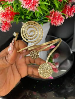 Arm cuff