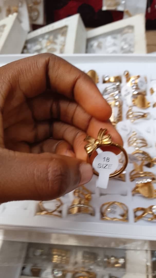 Knuckle Ring